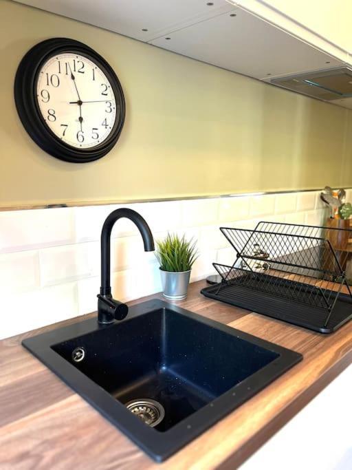 מטלוק Olive Holiday Cottage Matlock מראה חיצוני תמונה