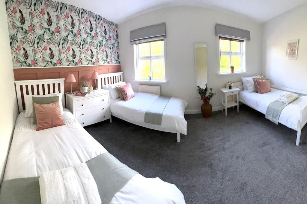 מטלוק Olive Holiday Cottage Matlock מראה חיצוני תמונה