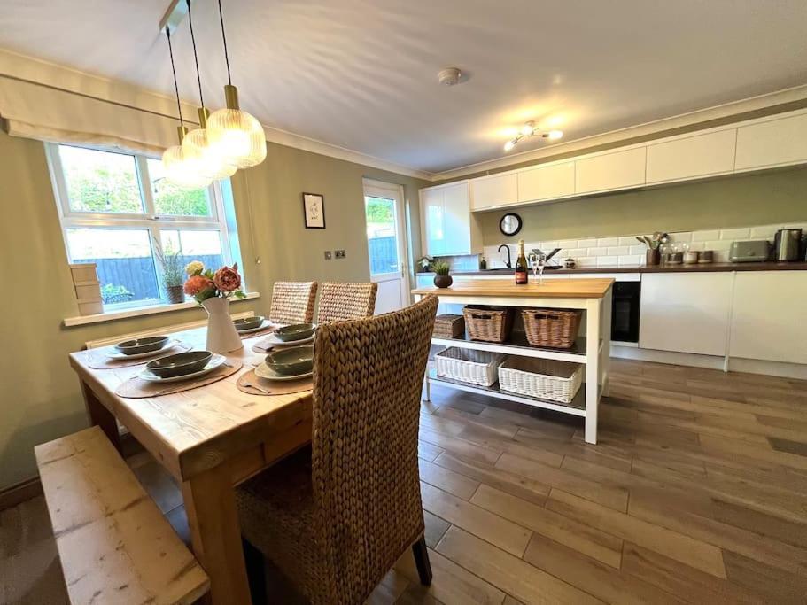 מטלוק Olive Holiday Cottage Matlock מראה חיצוני תמונה