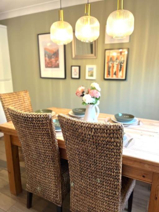 מטלוק Olive Holiday Cottage Matlock מראה חיצוני תמונה