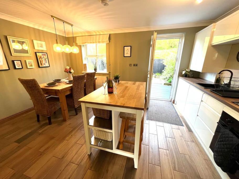 מטלוק Olive Holiday Cottage Matlock מראה חיצוני תמונה
